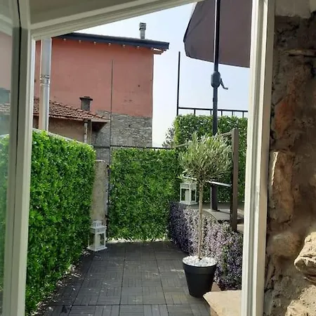 Luxury La Terrazza Sul Di בית הארחה