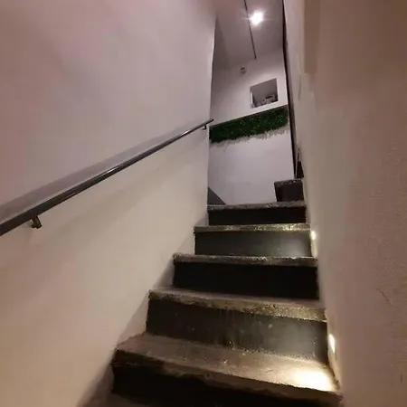Pensjonat Luxury La Terrazza Sul Di 3*
